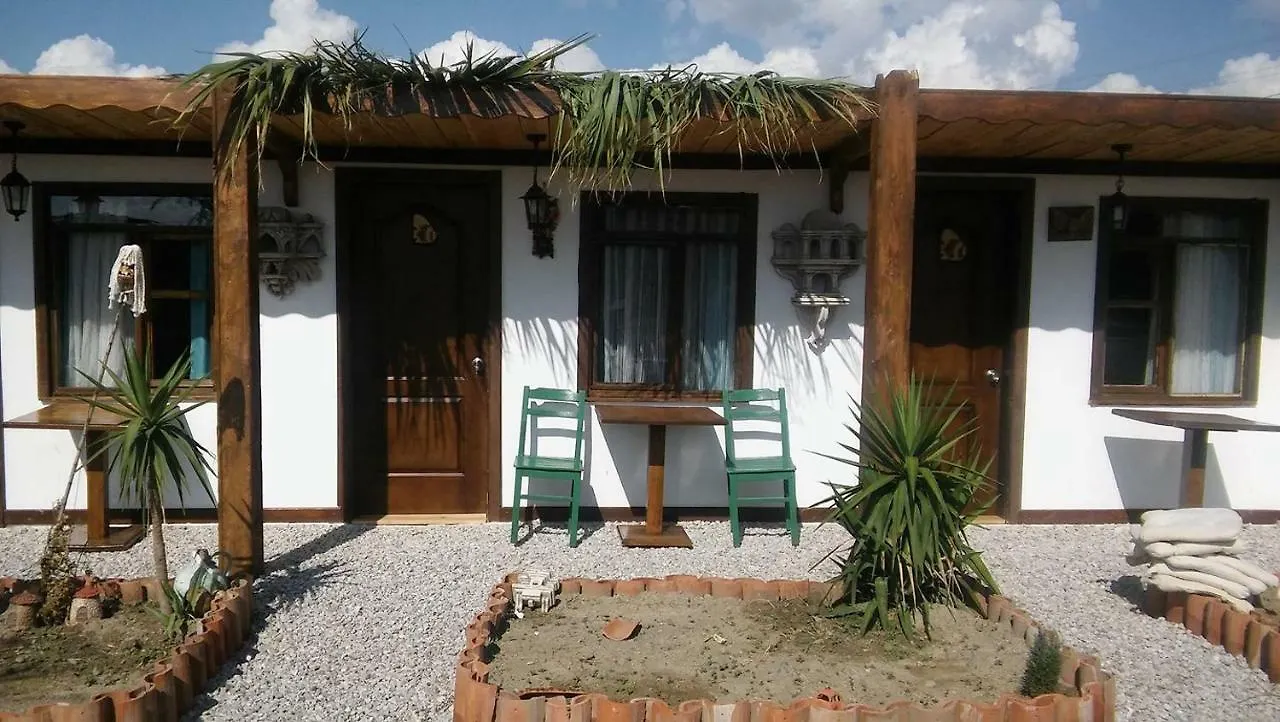 Teos Sanat Kampi Hotel Sigacik Campsite